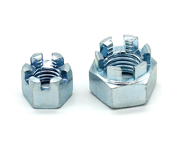 DIN935